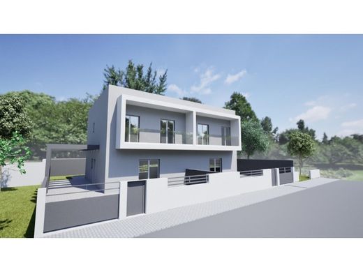 Luxury House for sale in Seixal, 420 000 €, Photo 1