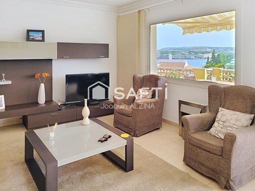 Luxury House for sale in Es Castell, 890 000 €, Photo 1