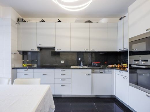 Luxury Apartment for sale in Gondomar, 590 000 €, Photo 5