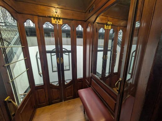 Luxury Apartment for sale in Barcelona, 795 000 €, Photo 6
