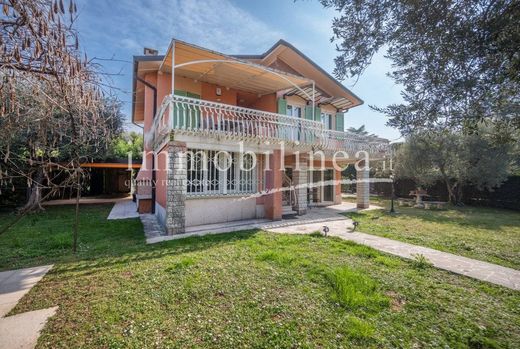 Luxury House for sale in Lazise, 1 190 000 €, Photo 1