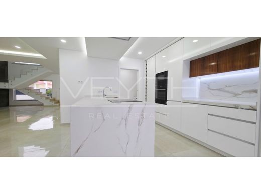 Luxury House for sale in Seixal, 750 000 €, Photo 6