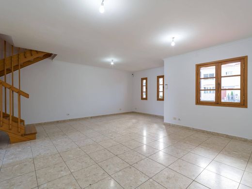 Luxury House for sale in San Bartolomé de Tirajana, 650 000 €, Photo 3
