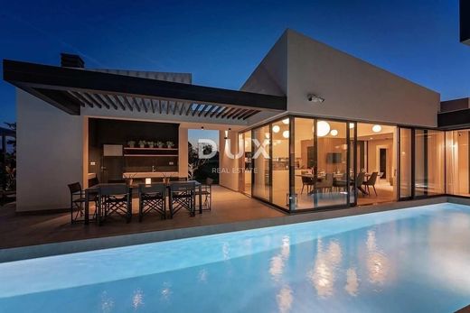 Maison de luxe à vendre à Porec, 2 594 000 €, Photo 4