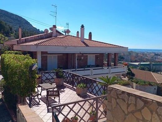 Luxury House for sale in Erice, 1 250 000 €, Photo 1