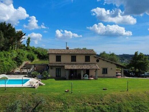 Luxury House for sale in Selci, 559 000 €, Photo 1