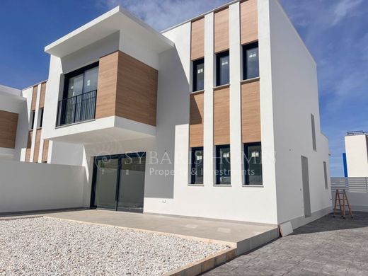 Luxury House for sale in Denia, 675 000 €, Photo 1