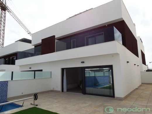 Luxury House for sale in Pilar de La Horadada, 425 000 €, Photo 1