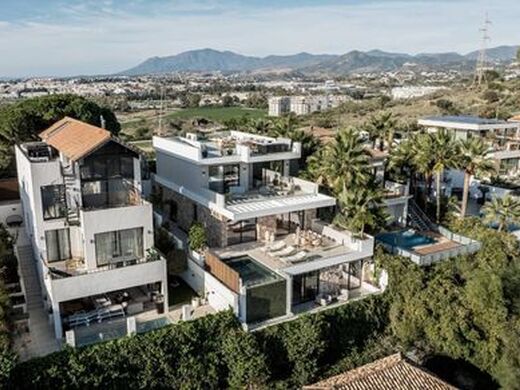 Luxury House for sale in Marbella, 2 475 000 €, Photo 2