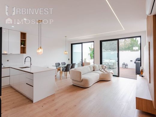 Luxury House for sale in Olhão, 595 000 €, Photo 1