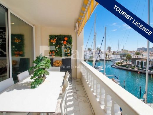 Appartement de luxe à vendre à Empuriabrava, 560 000 €, Photo 1