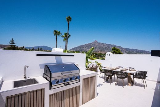 Appartement de luxe à vendre à Nueva Andalucia, 875 000 €, Photo 1