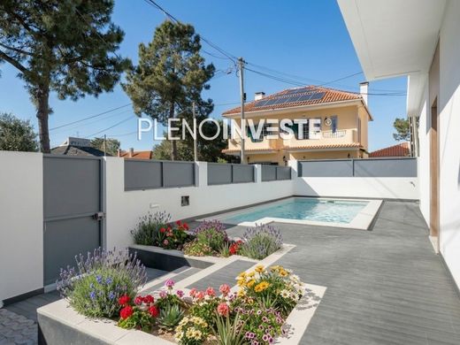 Luxury House for sale in Seixal, 490 000 €, Photo 3