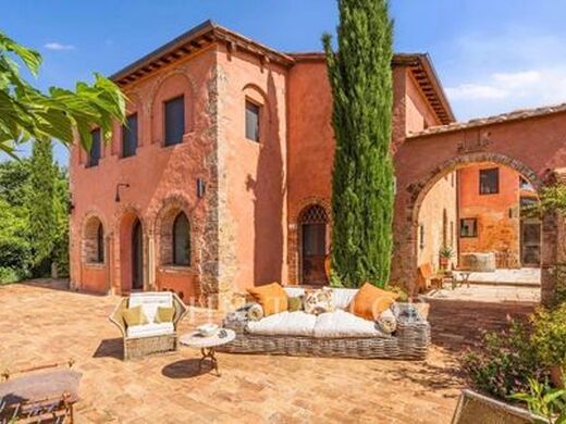 Luxury House for sale in Siena, 5 000 000 €, Photo 1
