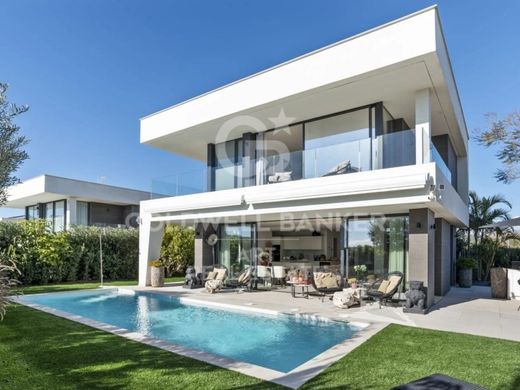 Maison de luxe à vendre à Manilva, 1 295 000 €, Photo 1