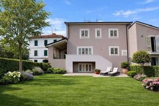 Luxury House for sale in Cascina, 485 000 €, Photo 1