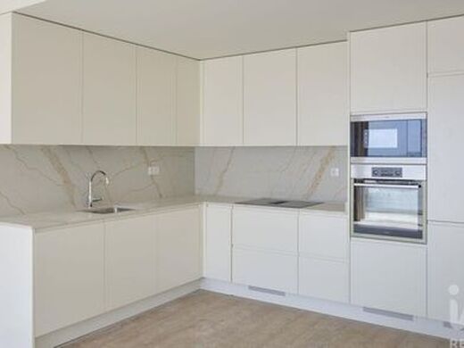 Luxury Apartment for sale in Alvor, 770 000 €, Photo 1