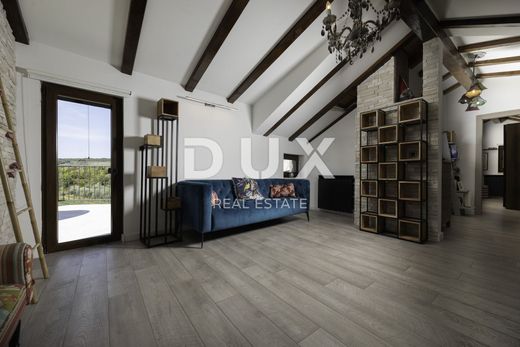 Maison de luxe à vendre à Vrbnik, 1 200 000 €, Photo 4