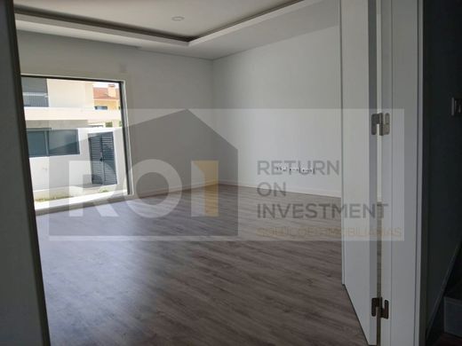 Luxury House for sale in Seixal, 585 000 €, Photo 7