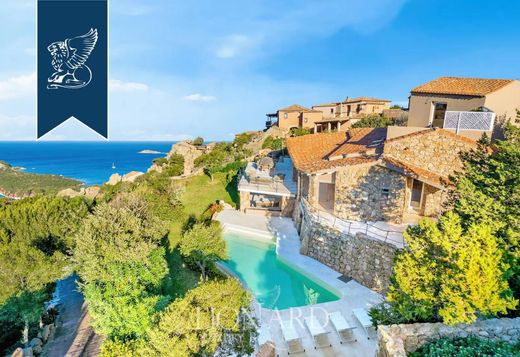 Luxury House for sale in Arzachena, 2 850 000 €, Photo 1