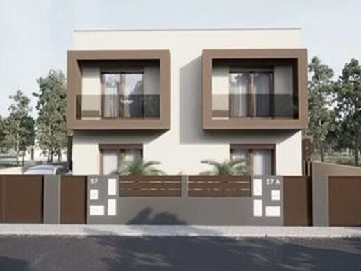 Luxury House for sale in Seixal, 460 000 €, Photo 1