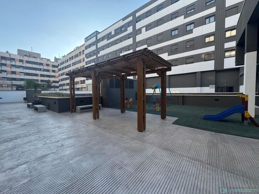 Luxury Apartment for sale in Alicante, 465 000 €, Photo 1