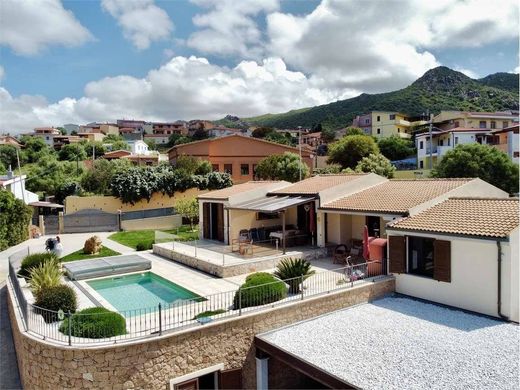 Luxury House for sale in Badesi, 840 000 €, Photo 2