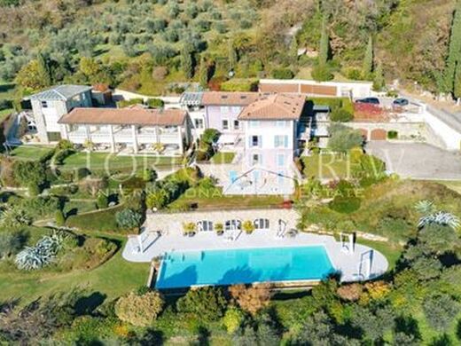 Appartement de luxe à vendre à Salò, 1 600 000 €, Photo 1