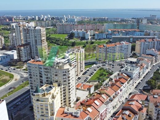 Appartement de luxe à vendre à Lisbon, 780 000 €, Photo 1