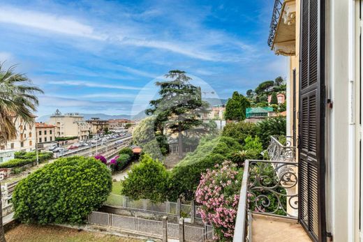 Luxury Apartment for sale in Alassio, 1 250 000 €, Photo 1
