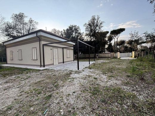 Luxury House for sale in Massa, 1 300 000 €, Photo 6