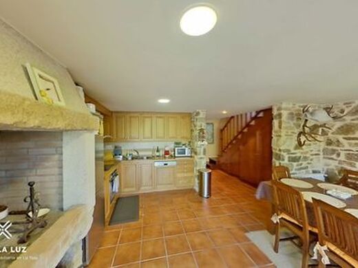 Luxury House for sale in O Grove, 600 000 €, Photo 5