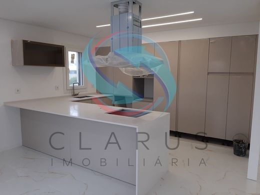 Luxury Apartment for sale in Seixal, 410 000 €, Photo 3