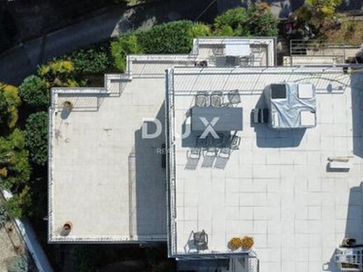 Appartement de luxe à vendre à Opatija, 1 246 000 €, Photo 1