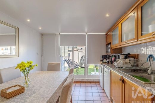 Luxury Apartment for sale in Almada, 570 000 €, Photo 1