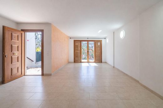 Luxury House for sale in Calvià, 1 050 000 €, Photo 1