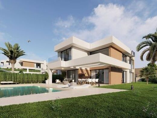 Maison de luxe à vendre à Manilva, 880 000 €, Photo 1