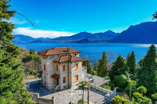 Luxury House for sale in Ghiffa, 1 700 000 €, Photo 1