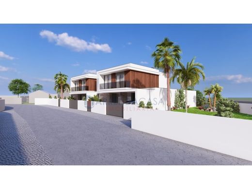 Luxury House for sale in Barcelos, 410 000 €, Photo 1