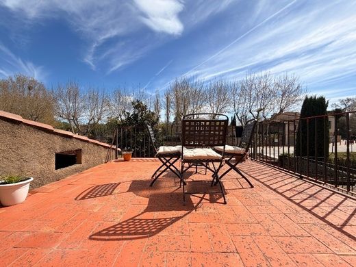 Maison de luxe à vendre à Vulpellac, 595 000 €, Photo 3