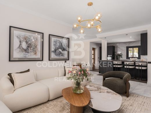 Maison de luxe à vendre à Marbella, 2 150 000 €, Photo 7