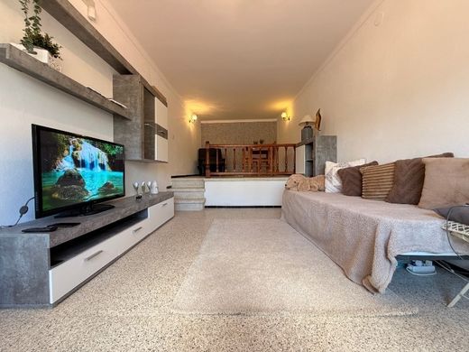Maison de luxe à vendre à Vulpellac, 595 000 €, Photo 7