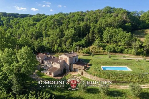 Luxury House for sale in Siena, 1 800 000 €, Photo 1