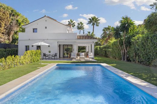 Luxury House for sale in Marbella, 2 650 000 €, Photo 2
