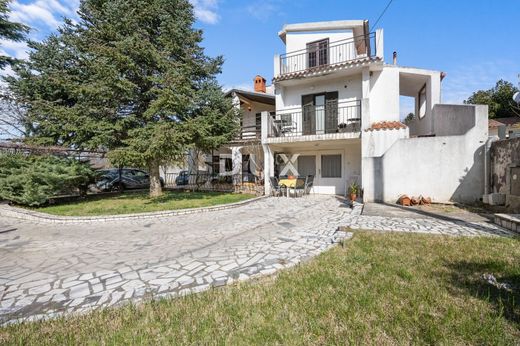 Luxury House for sale in Ližnjan, 460 000 €, Photo 1