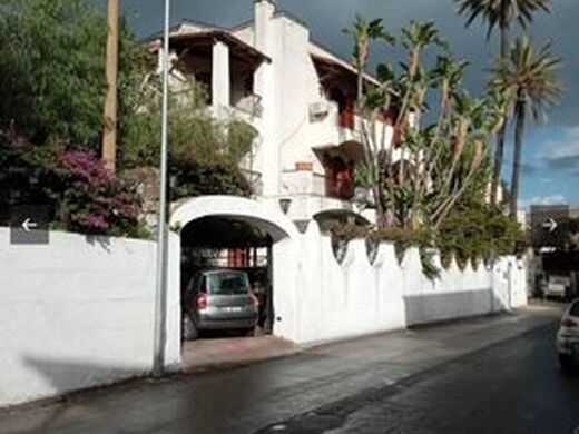Luxury House for sale in Ischia, 1 380 000 €, Photo 1