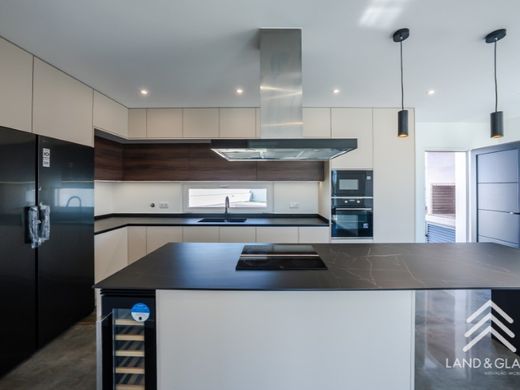 Luxury House for sale in Torres Vedras, 780 000 €, Photo 2