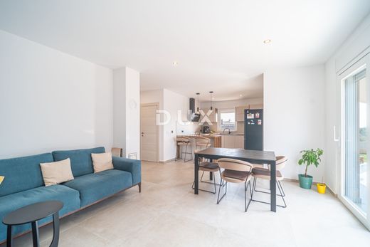 Maison de luxe à vendre à Vodnjan, 455 555 €, Photo 3