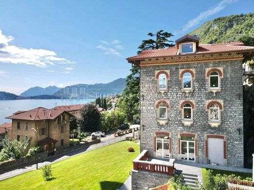 Luxury Apartment for sale in Menaggio, 500 000 €, Photo 1