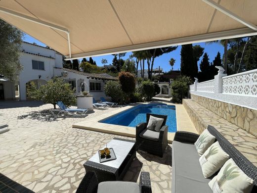 Luxury House for sale in Moraira, 850 000 €, Photo 4